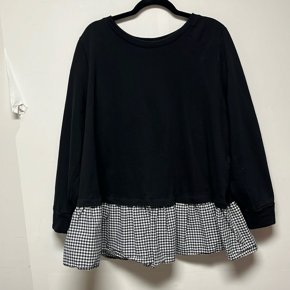 Ava & Viv Black Pullover top with Black white Plaid Ruffle Bottom Size 3X - Picture 1 of 9